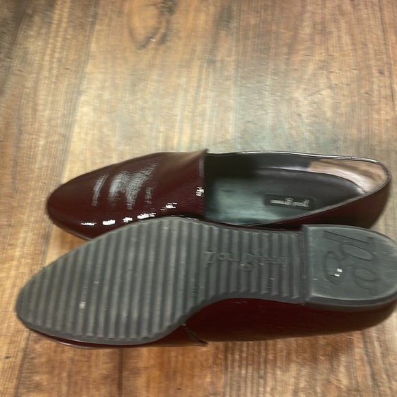 PAUL GREEN *Sz 8 US / 3 UK
Naomi Bordo/Burgundy Patent
Leather Loafers - Picture 3 of 9